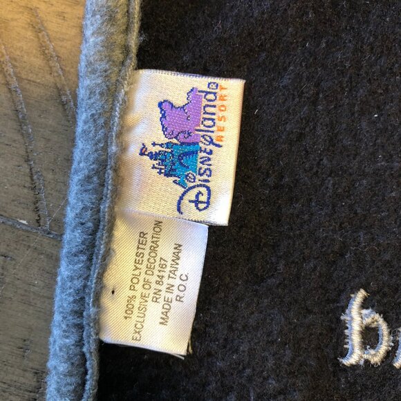 Vintage Mickey Disneyland Resort Winter Scarf - Great Christmas gift! - Picture 4 of 5